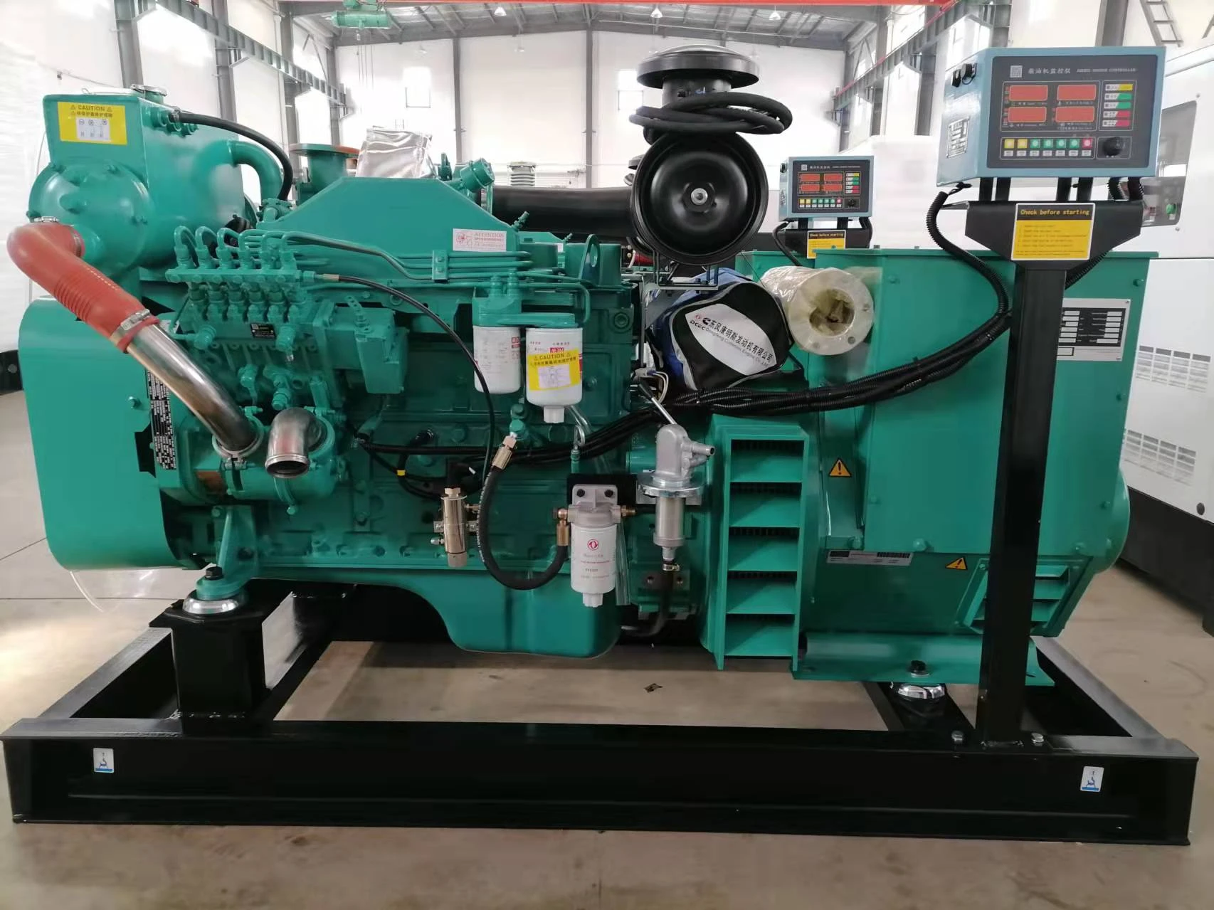 K&uuml;&ccedil;&uuml;k ve orta &ouml;l&ccedil;ekli gemi i&ccedil;in en iyi 5 75kW ile 120kW deniz jenerat&ouml;r&uuml;